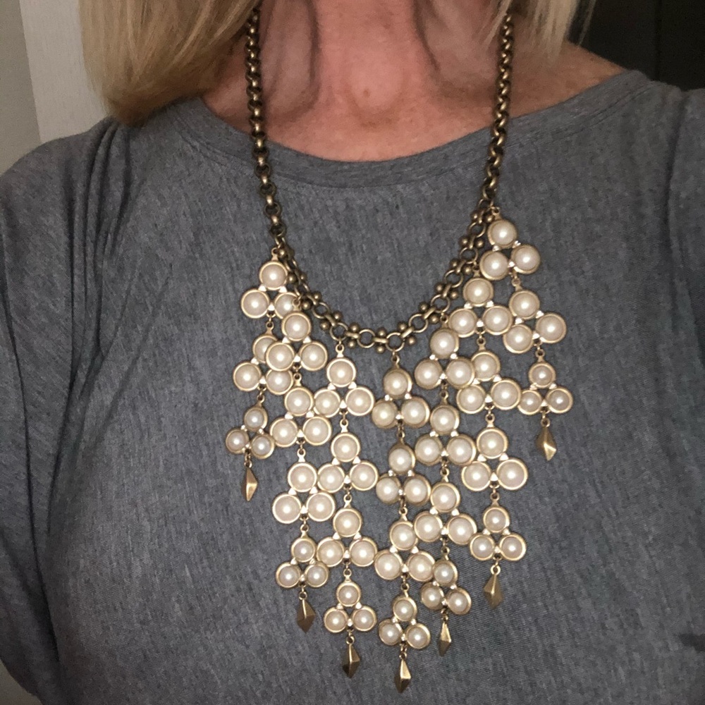 Gorgeous Stella and Dot pearl necklace. - Picture 5 of 5
